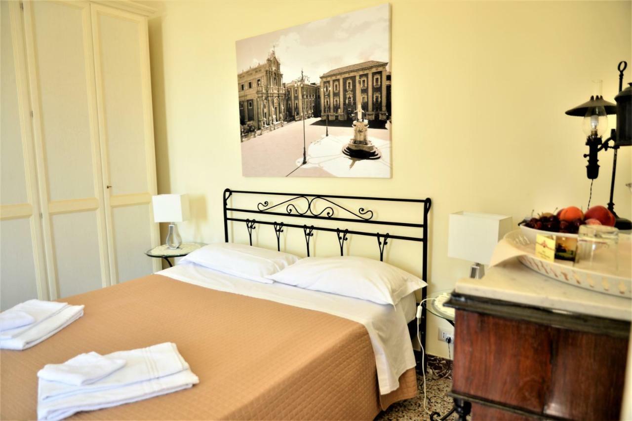 B&B Al Teatro Massimo CTA Exterior photo